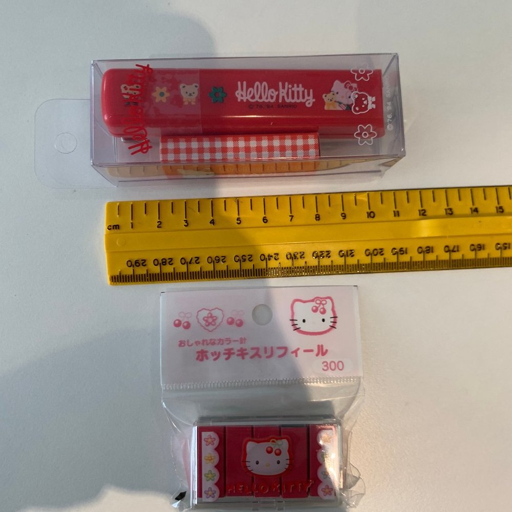 Hello Kitty Staples Stapler Kit Vintage 94, 98